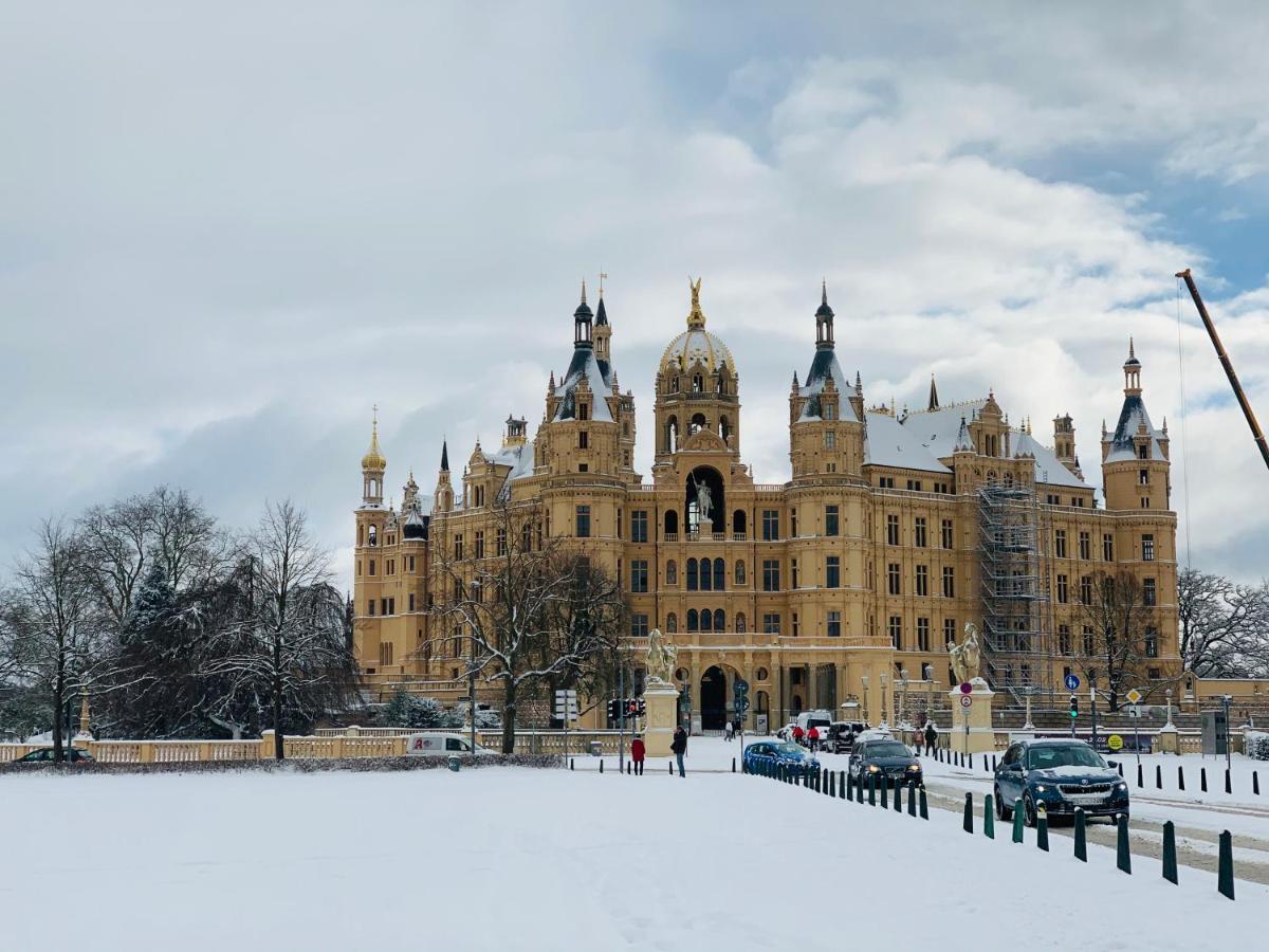 Hotel Zum Weissen Haus Schwerin  Exteriér fotografie