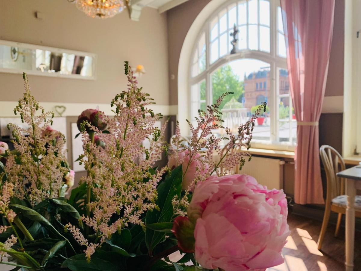 Hotel Zum Weissen Haus Schwerin  Exteriér fotografie